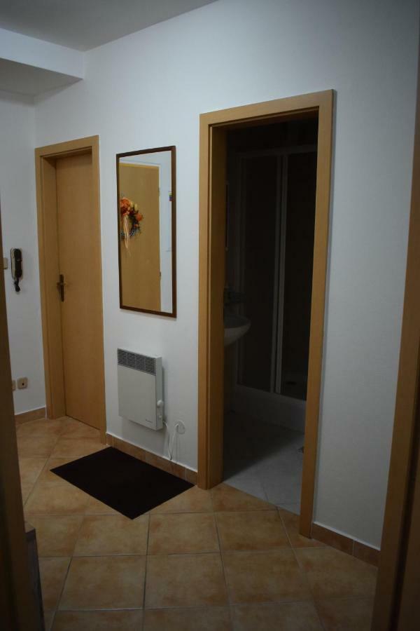 Apartment Dony ドノヴァリ エクステリア 写真